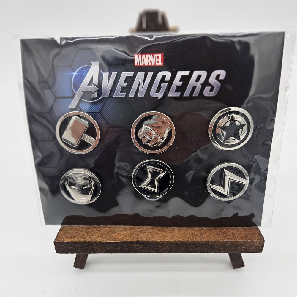 Marvel Avengers NEW 6 Piece Pin Set